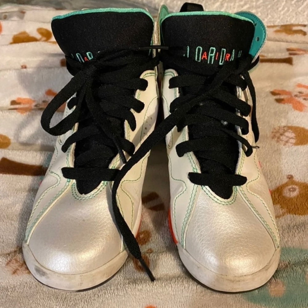 Jordan’s size 4